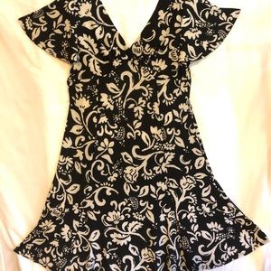 Women’s Size L Chaps Dress Black/Off white